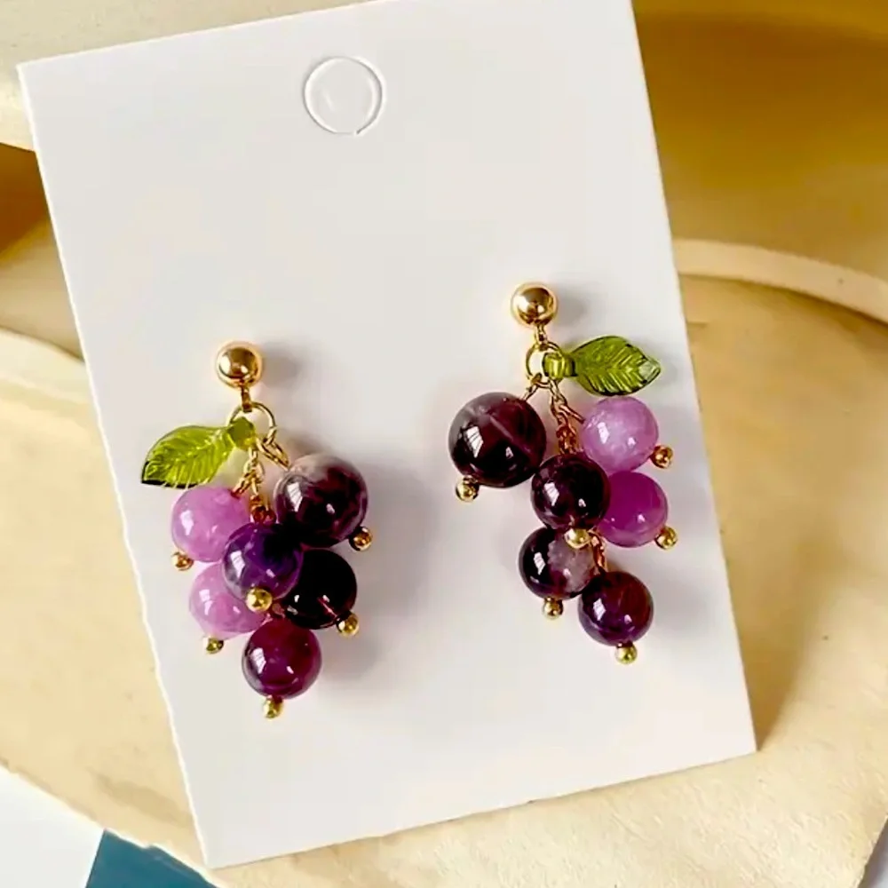 🍇 Grape earrings wine lover brand new cute drop perfect size Great Gift gold